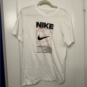 Nike Men's White and Black Graphic Tee